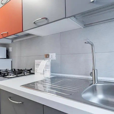 Italianway - Canonica 40 Apartman *